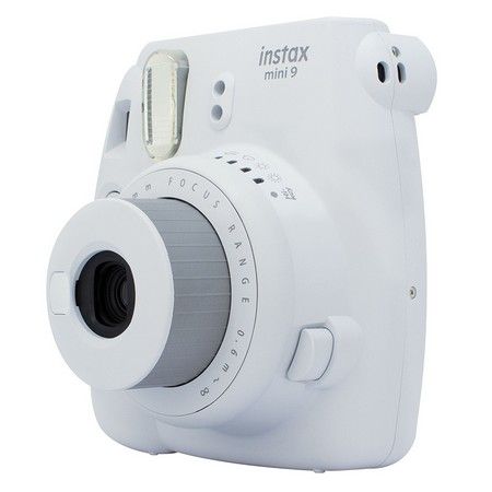 Fujifilm Instax Mini 9 Kamera im Test - Farbe weiß